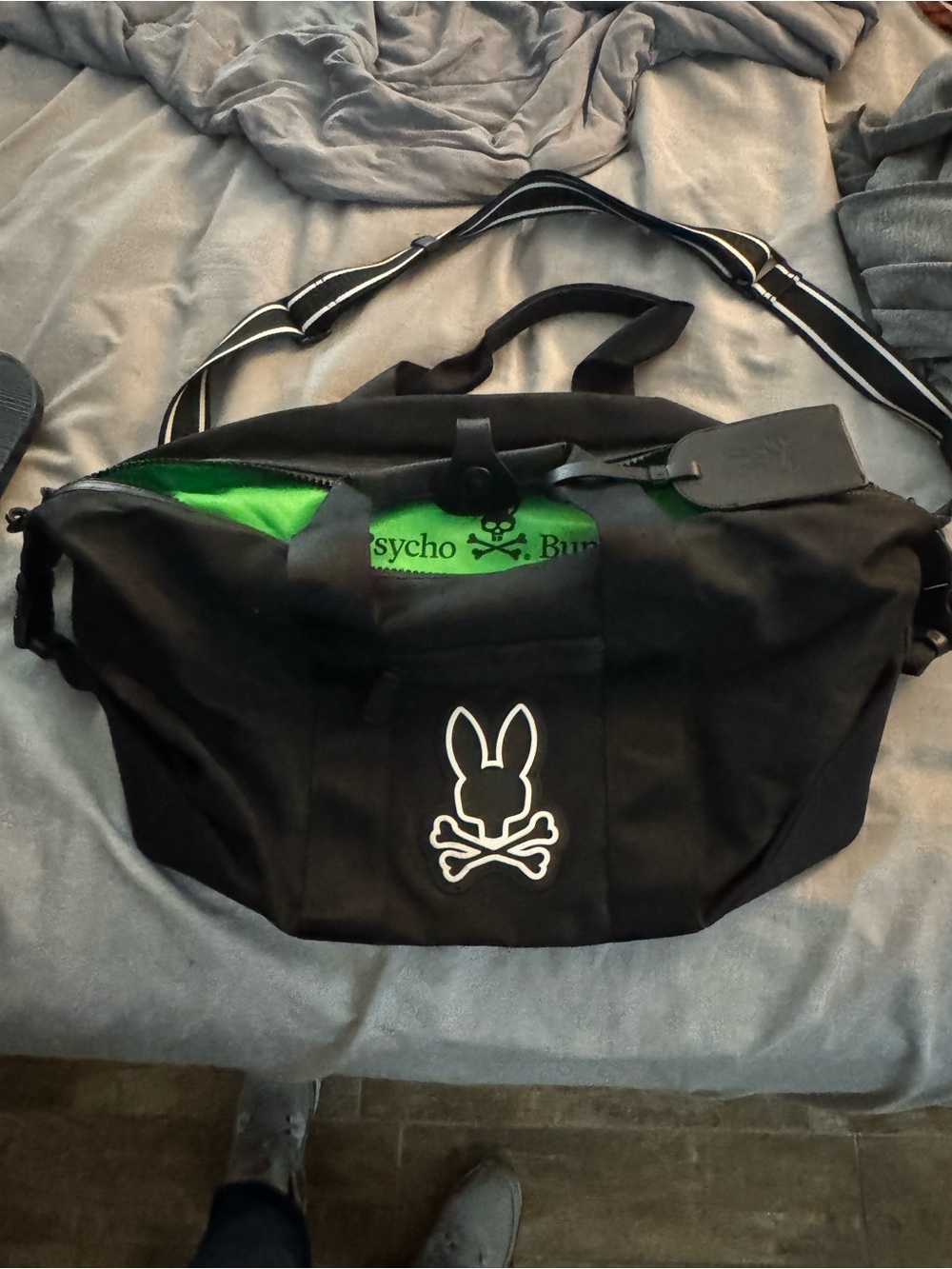 Psycho Bunny Black Weekender Duffel Bag. NWOT . Can’t find the tag for it.